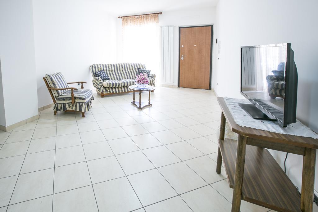 Leopardi Pineto Vacanza Exteriér fotografie